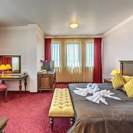 Chiirite 3* بلوفديف